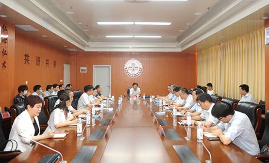 http://www.xxmu.edu.cn/__local/8/19/0C/EF9D22237DB12BD90E5D3913580_BEB80782_41038.jpg