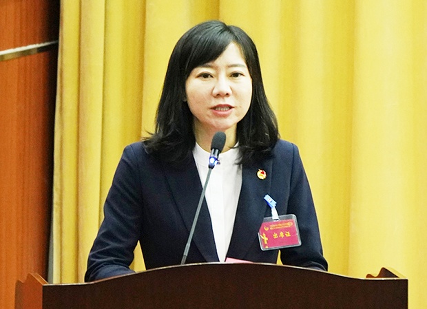 河南大学团委书记沙莎,我校工会相关负责人代表兄弟高校和学校群团