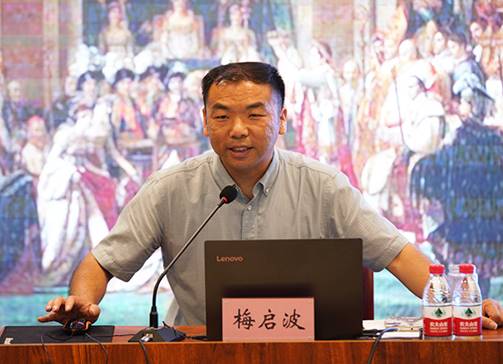 我院举办首期新乡医学院医学人文讲堂