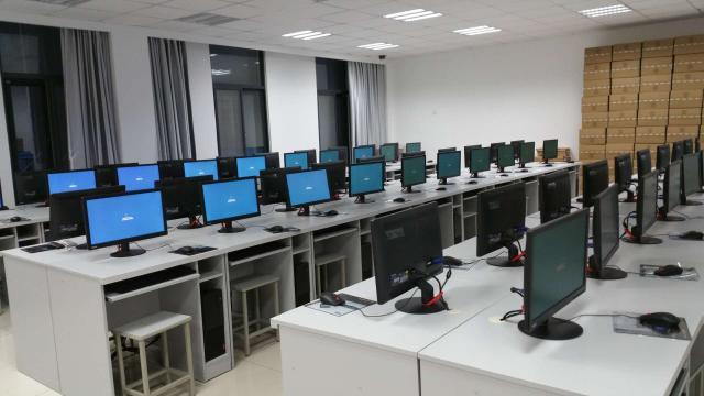 实验室 点击查看原图